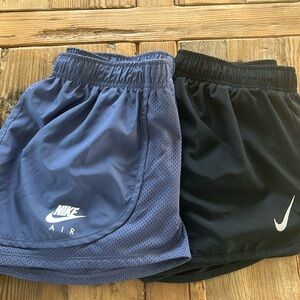Womens NIKE shorts size L